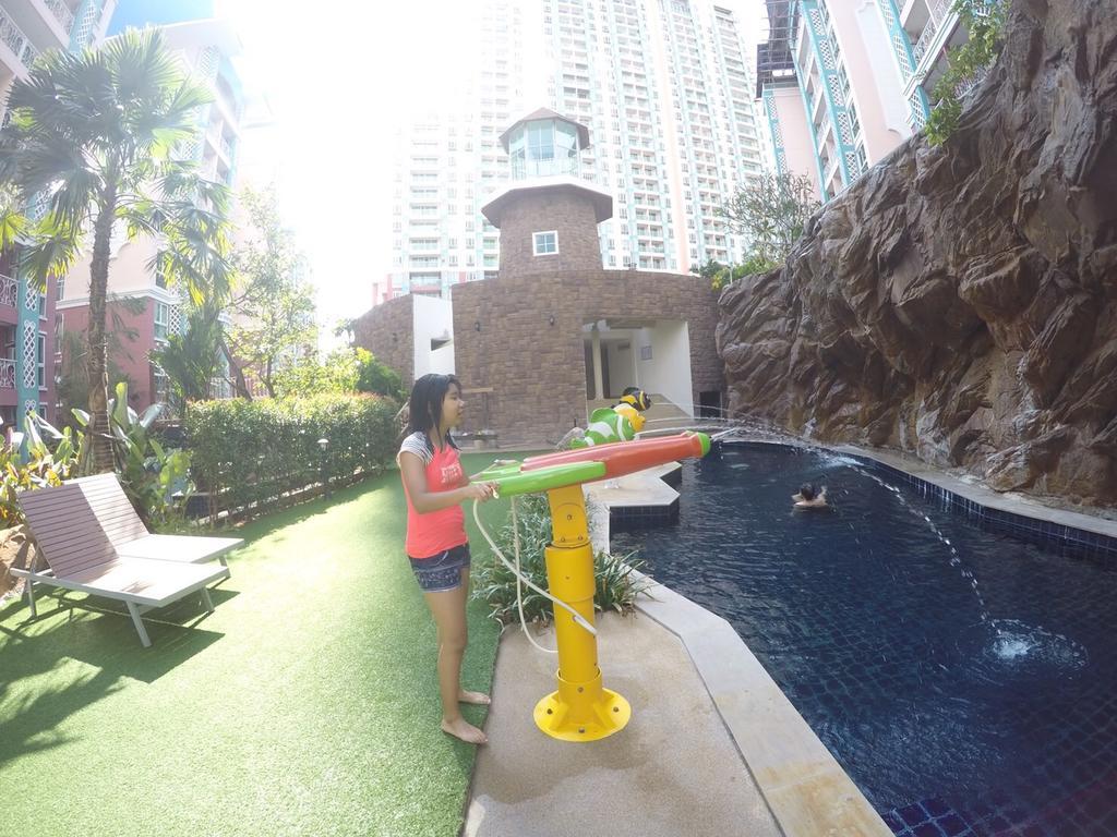 Grand Caribbean Resort Jomtian Pattaya Exterior foto